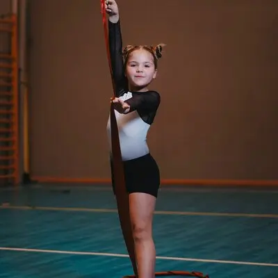 By Fly - Cheerleading - Pomdance - Gymnastique - Sprimont - Directrice - Présentation Gymnastique Rythmique